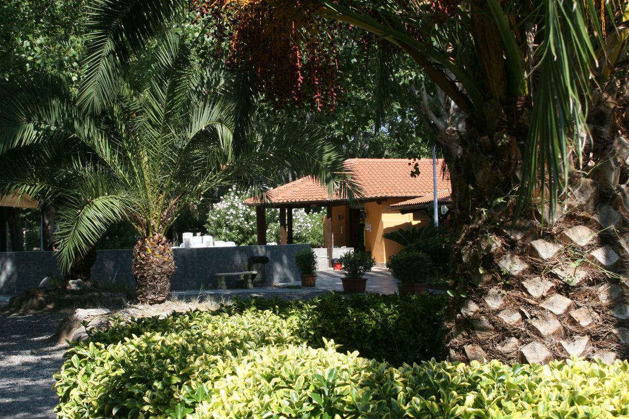 Marina Di Rossano Village Club Exterior foto